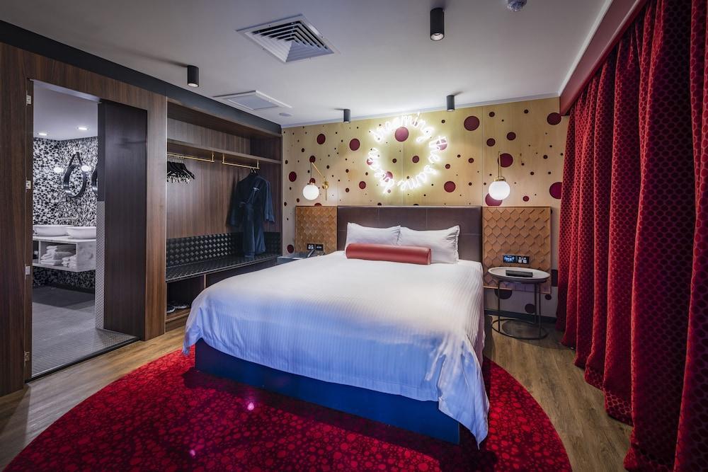 Naumi Auckland Airport Hotel Exterior photo