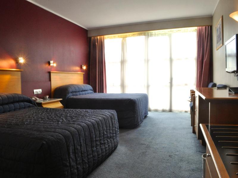 Naumi Auckland Airport Hotel Exterior photo